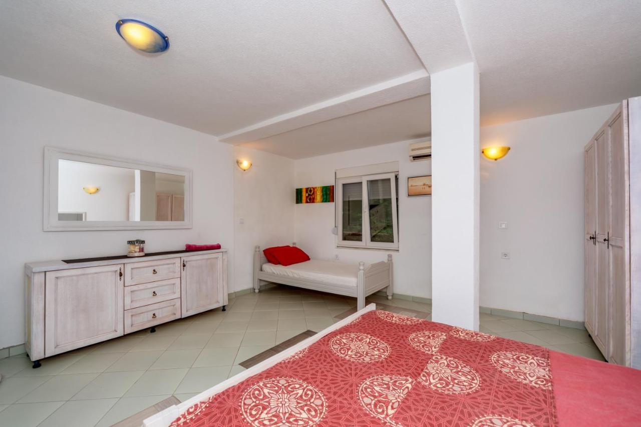 Apartmani Lira Sutomore Dış mekan fotoğraf