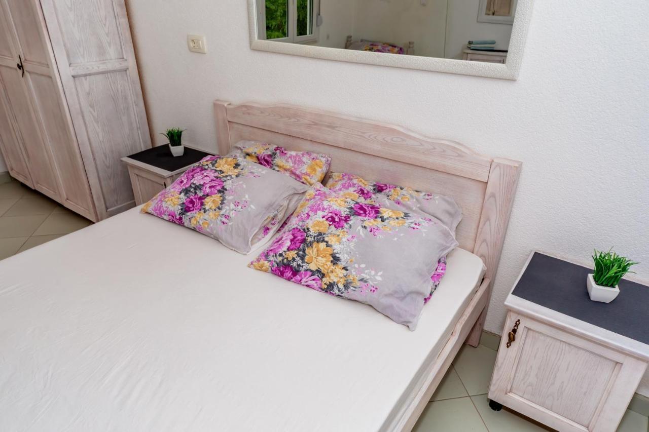 Apartmani Lira Sutomore Dış mekan fotoğraf