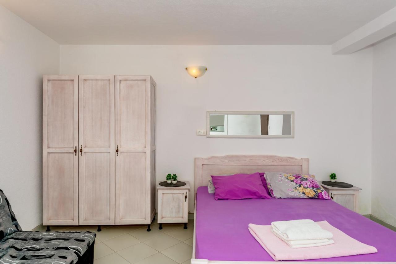 Apartmani Lira Sutomore Dış mekan fotoğraf