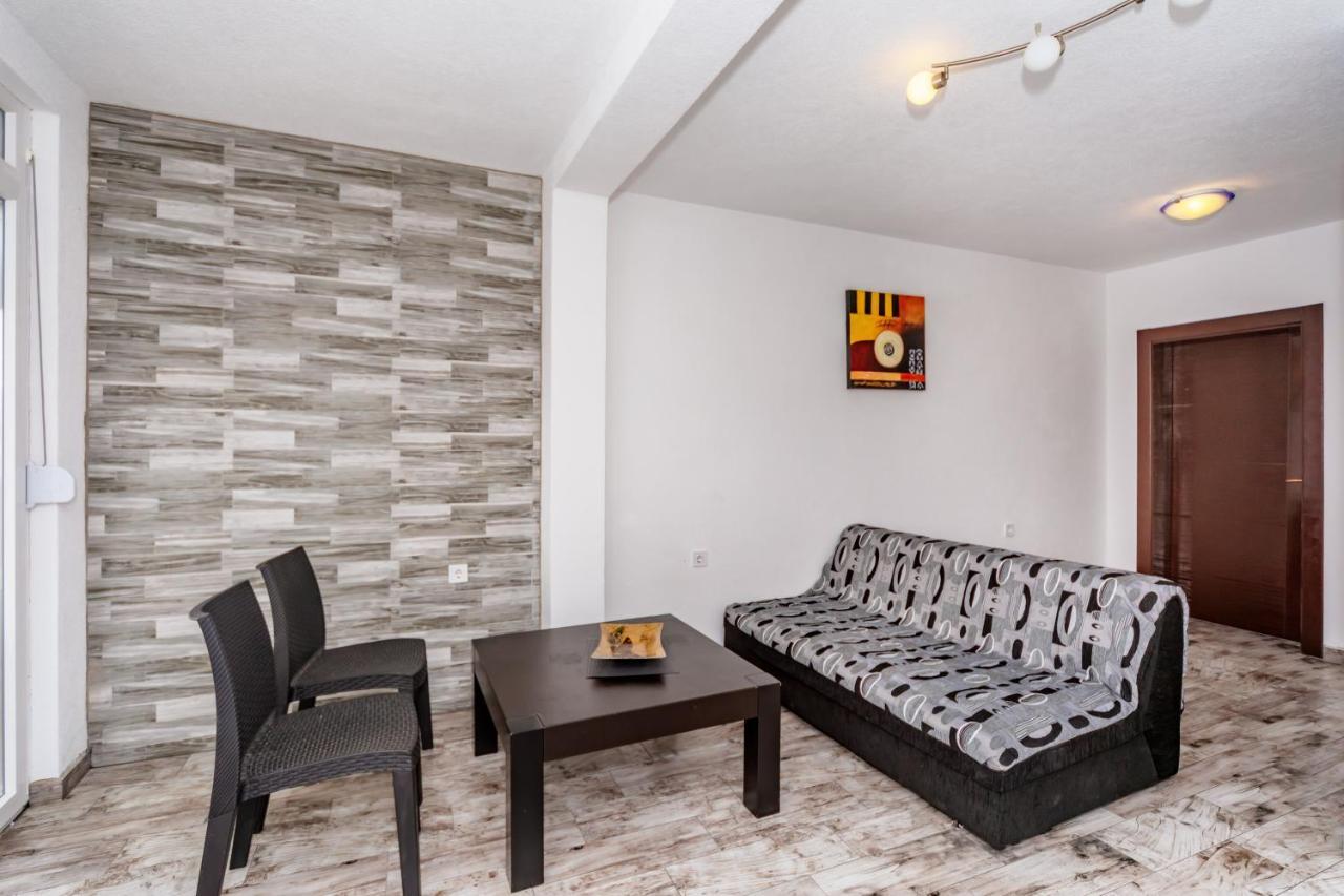 Apartmani Lira Sutomore Dış mekan fotoğraf